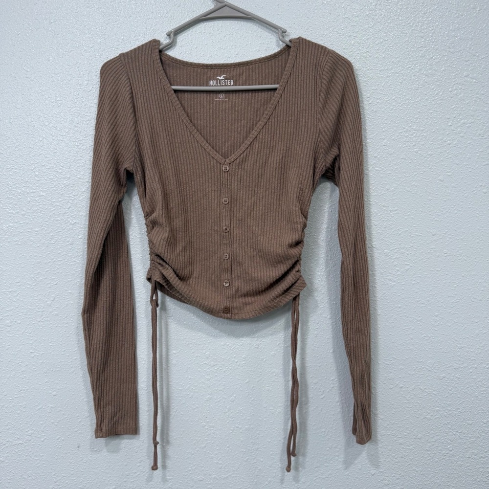 Hollister Must-Have Collection Ribbed Cinched Side Button Baby Tee Brown Small